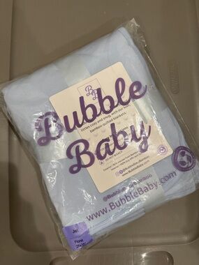 NWT Bubble Baby Floret Quilted Blanket 26x35” in Jet